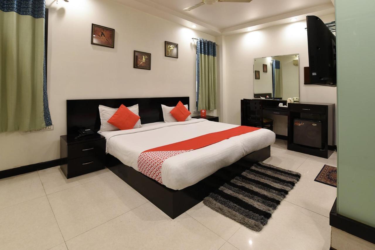 Oyo Flagship 18940 Hotel Swathi Új-Delhi Kültér fotó